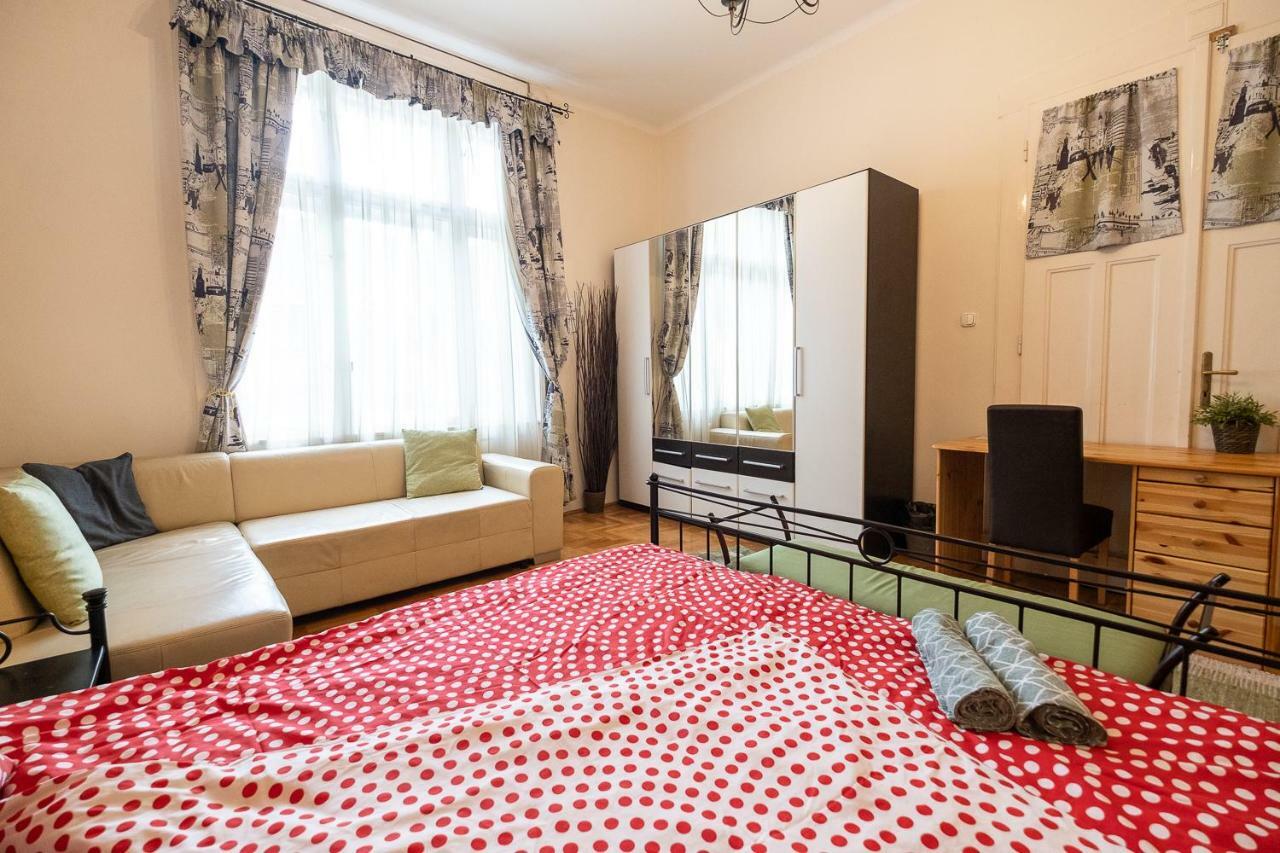 Acacia Hostel Budapest Eksteriør bilde